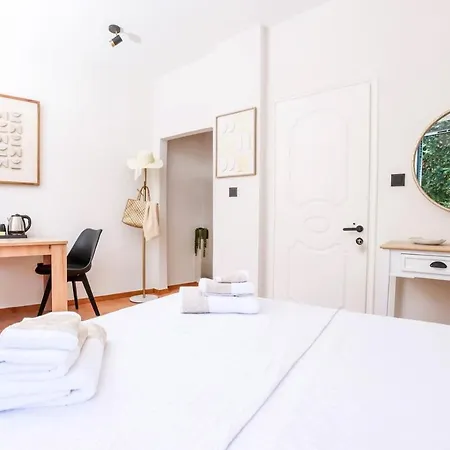 Luce Al Centro Appartement Corfu (city)